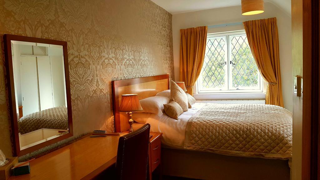 Sadlers Guest House Wokingham Eksteriør billede